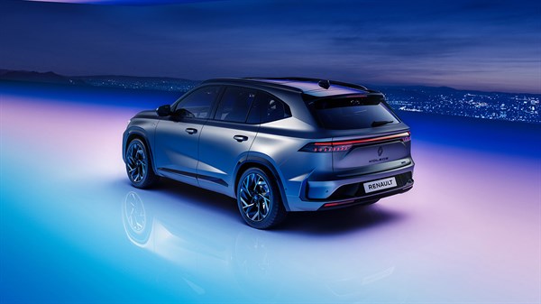 Renault Koleos full hybrid E-Tech 
 - firma trasera LED
